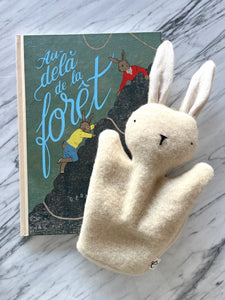 DUO - marionnette lapin blanc + livre Au-delà de la forêt