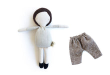 mini poupée - cheveux courts